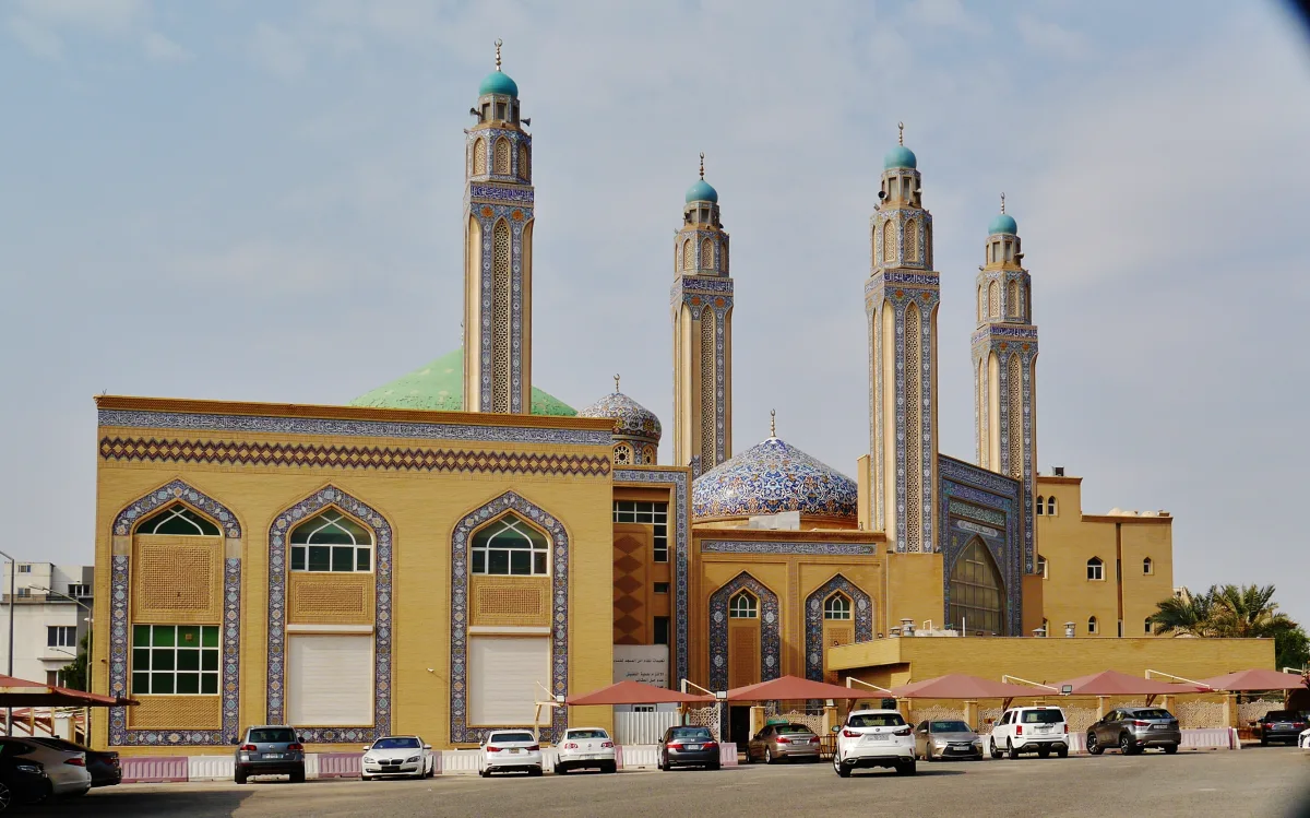 مواقيت الصلاة في حولي اليوم